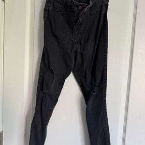 Hollister high rise Jean leggings 5R Black Distressed Skinny Jeans